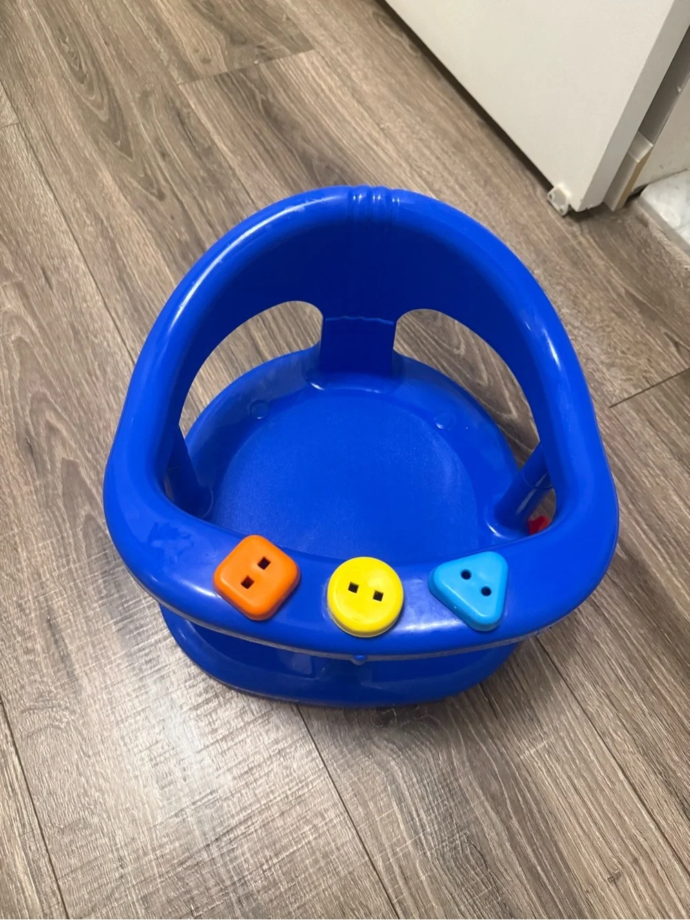 Keter Blue Baby Bath Seat Toddler Bath Ring Support Seat Non-Slip Suction Cups